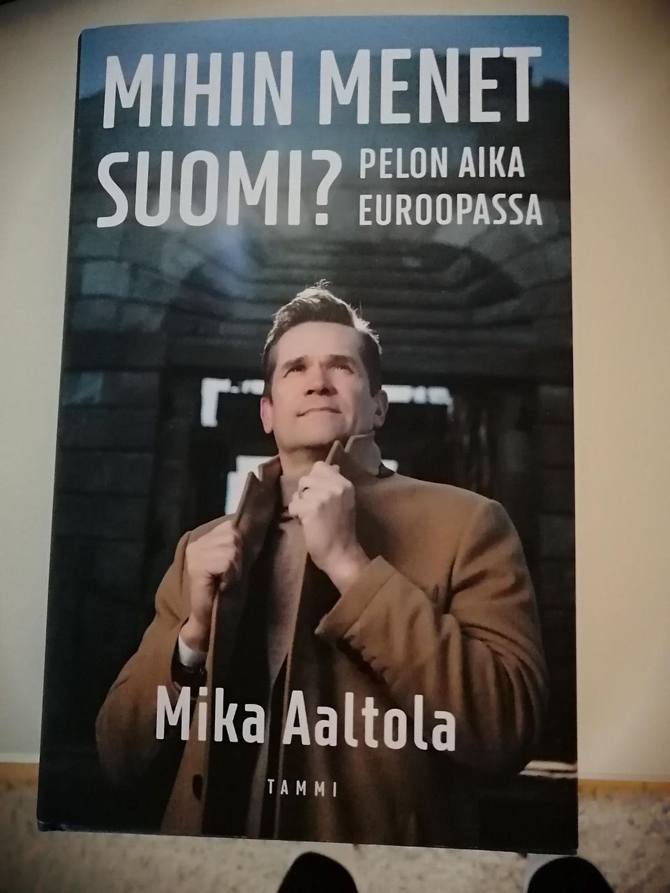 Mika Aaltola kirja