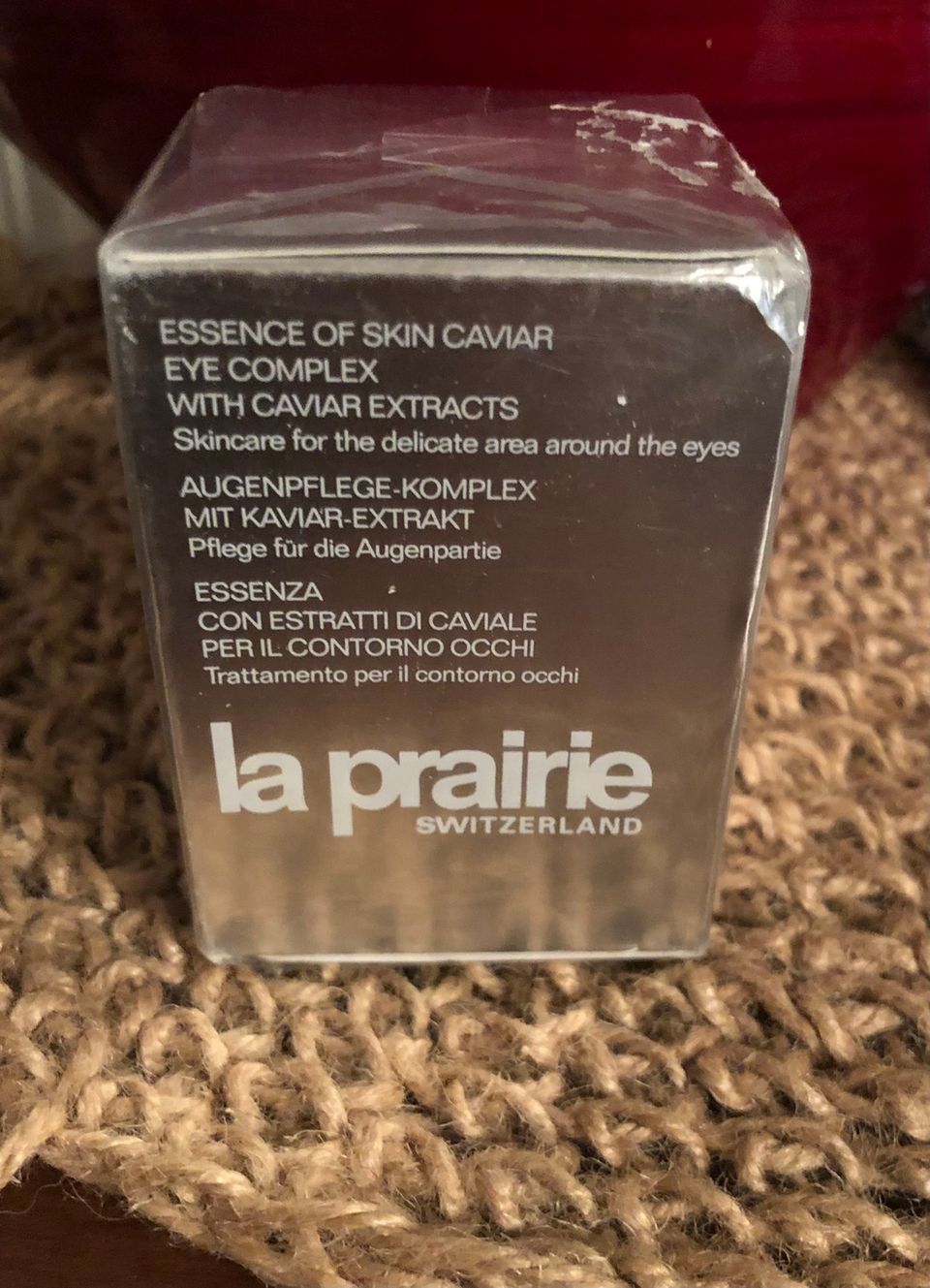 Uusi La Prairie essence of skin caviar eye