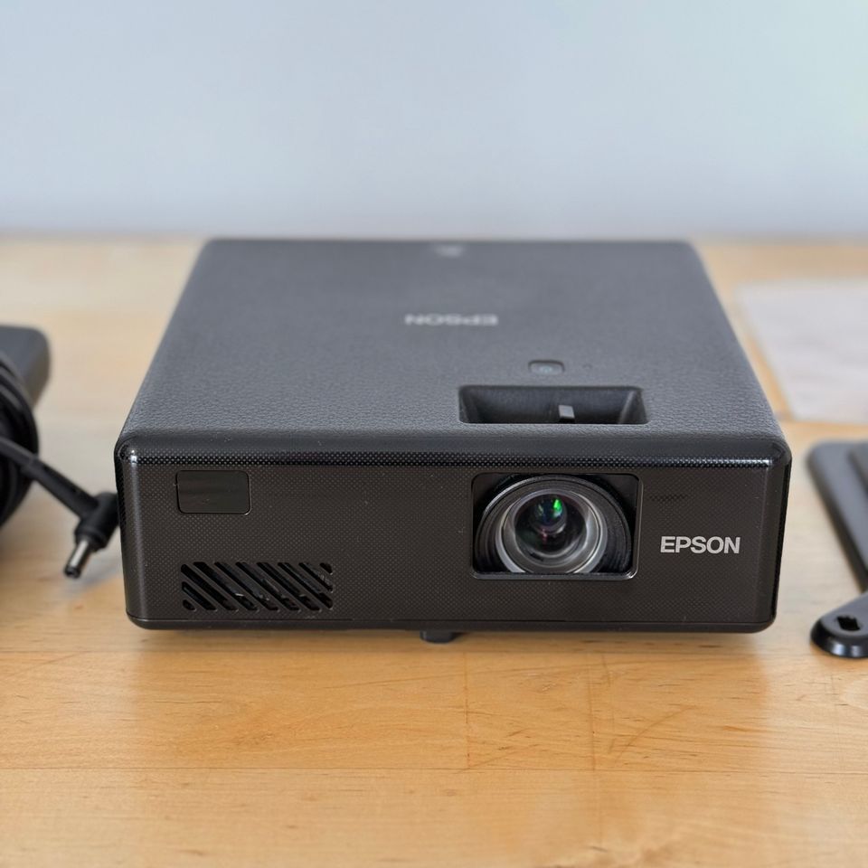 Epson EF-11 Full HD kannettava laserprojektori