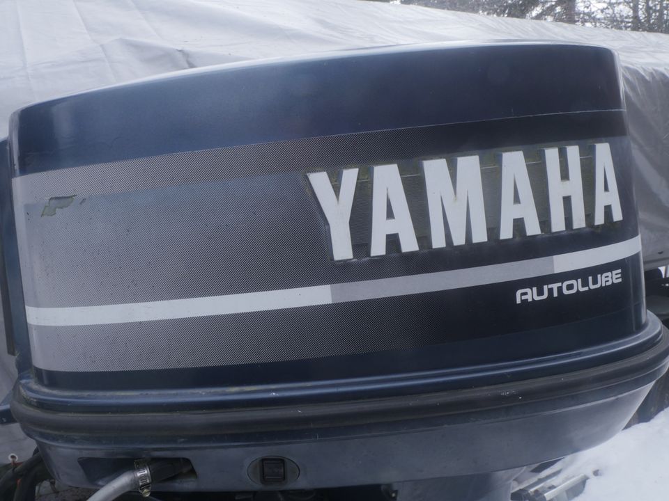 Perämoottori Yamaha 115 V4
