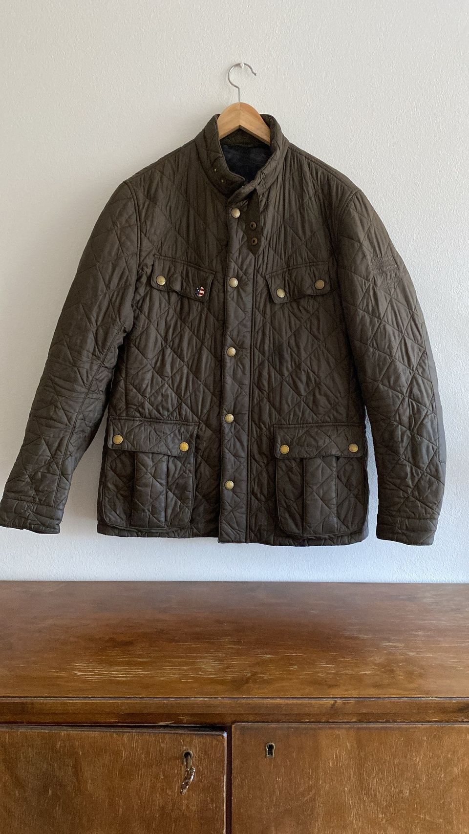 Barbour välikausitakki