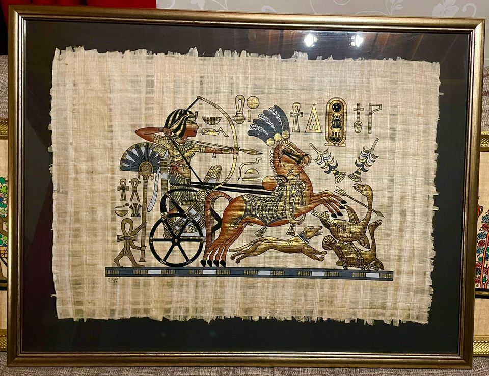 Kehystetty papyrus Egyptistä