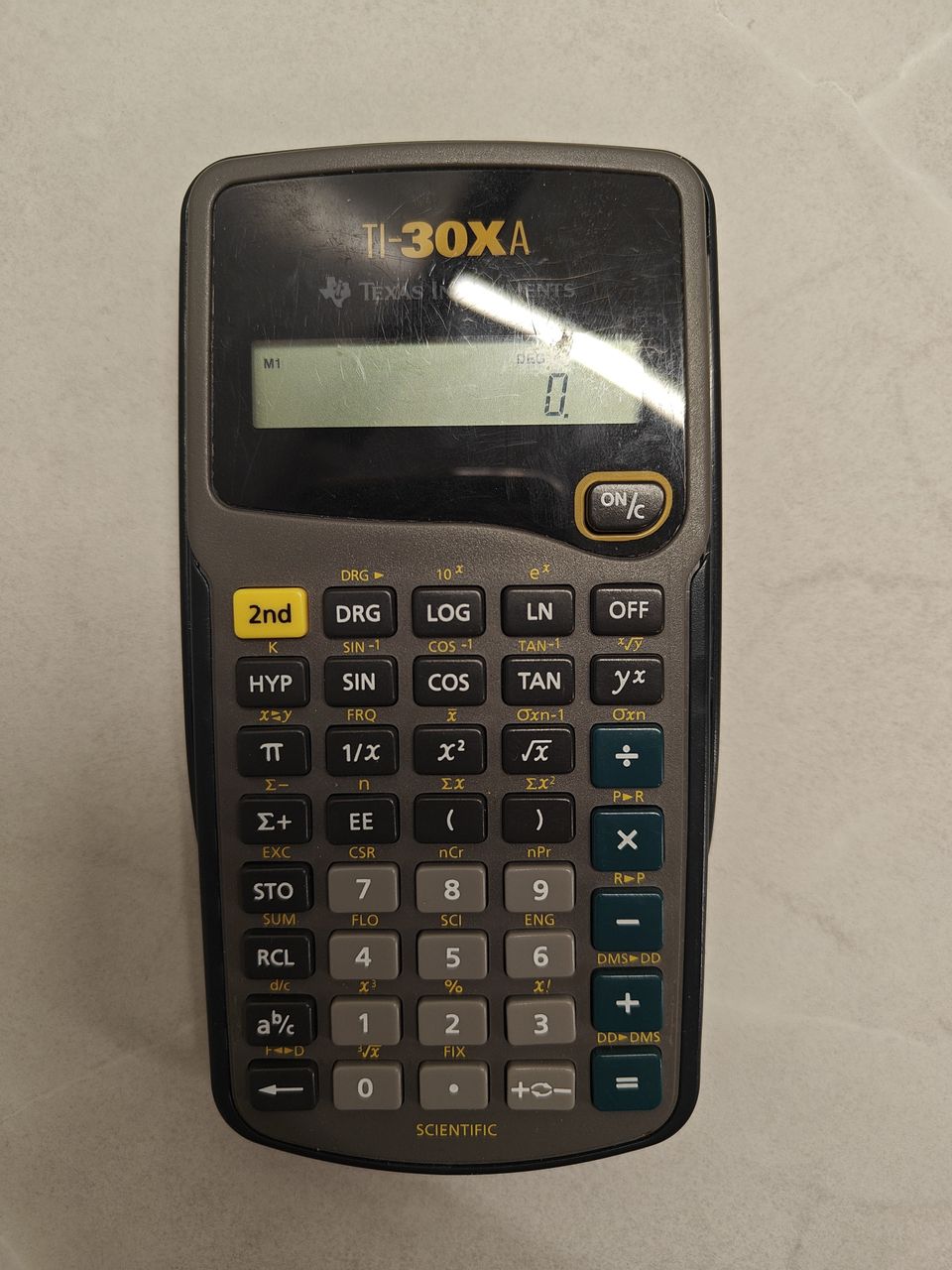 TI-39XA laskin