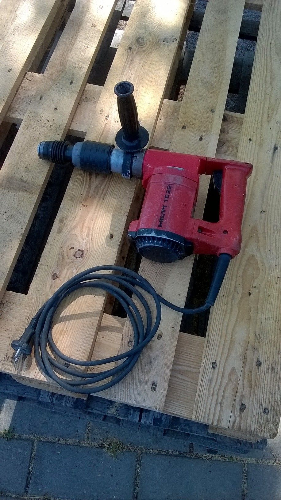 Hilti TE22 poravasara