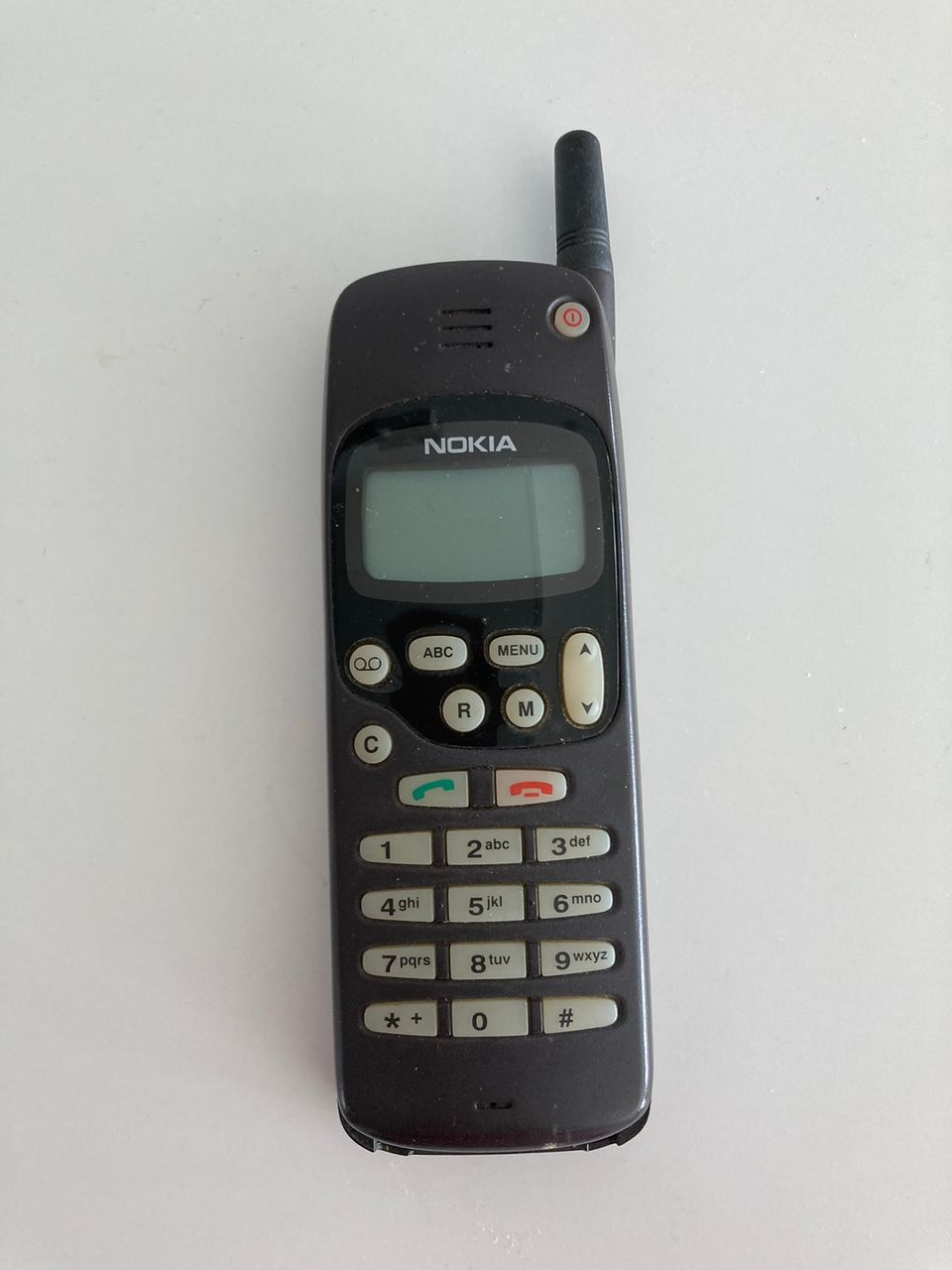 Nokia-puhelin (musta)