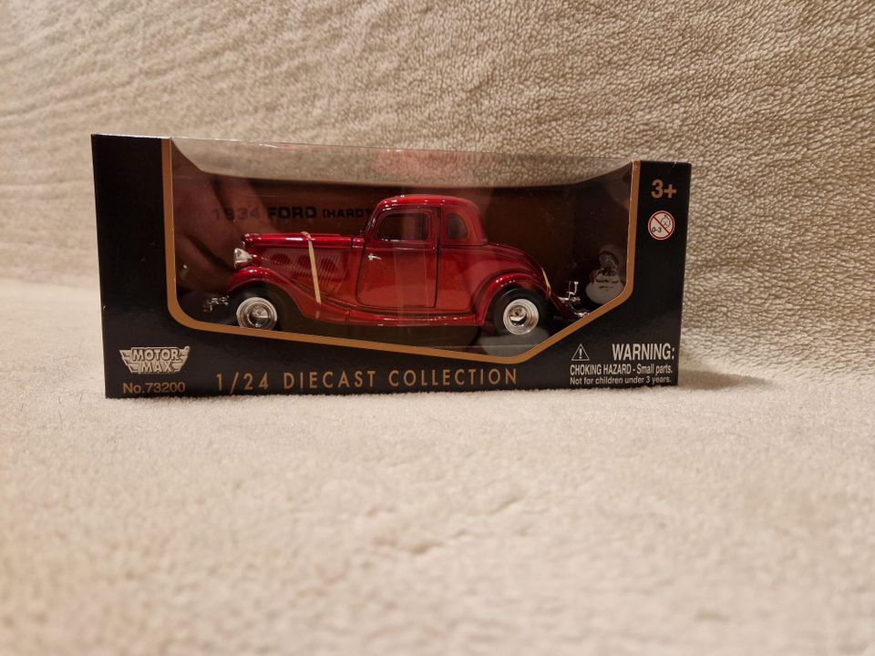 1/24 1934 Ford Hardtop