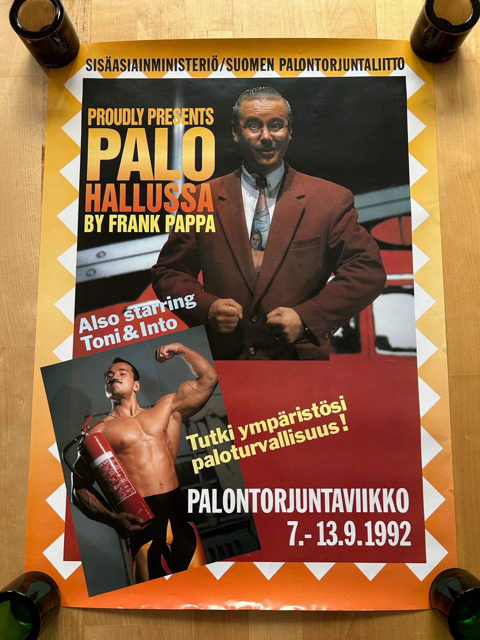 Palo hallussa By Frank Pappa / Palontorjuntaviikko 7-13.9.1992 ( 50 x 70 cm )