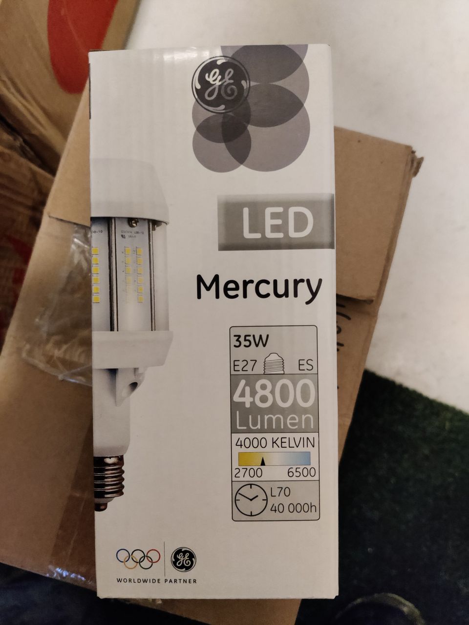 LED Mercury E27 35W GE -polttimoita