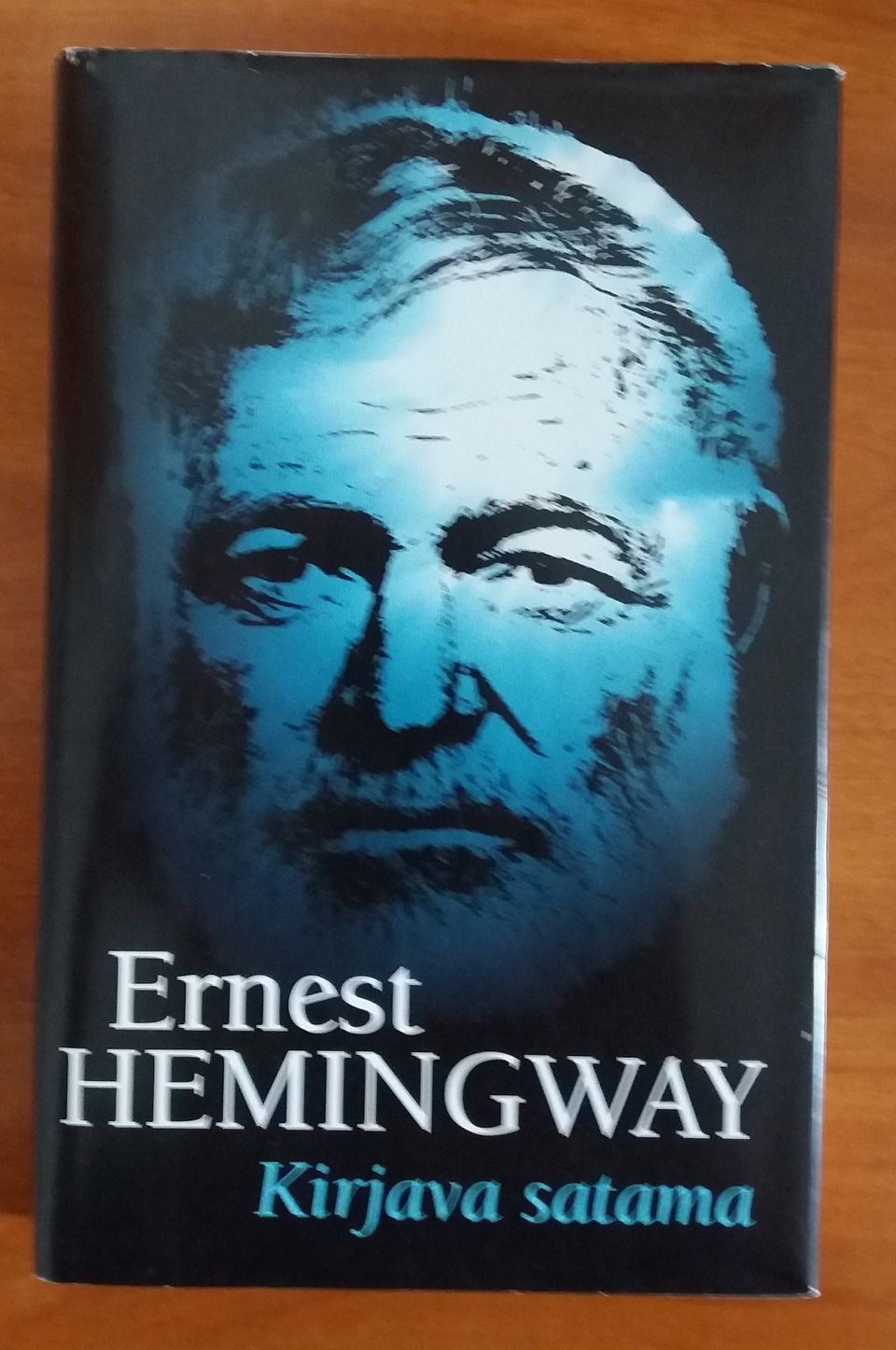 Ernest Hemingway KIRJAVA SATAMA SSKk 1999