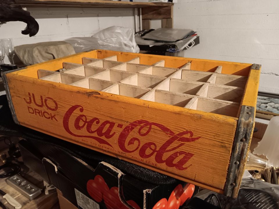 Coca-Cola  -laatikko 1950-60 luvulta