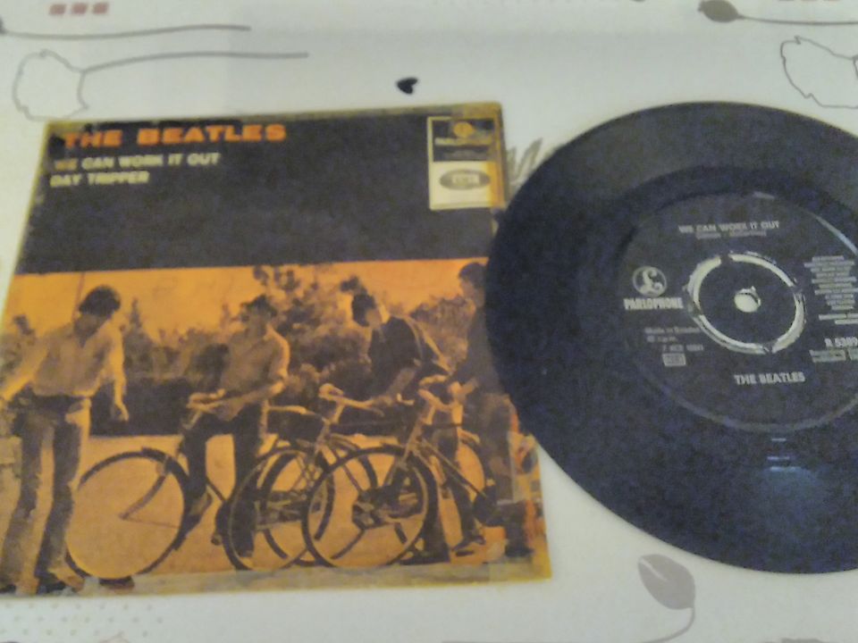 The Beatles 7" We can work it out