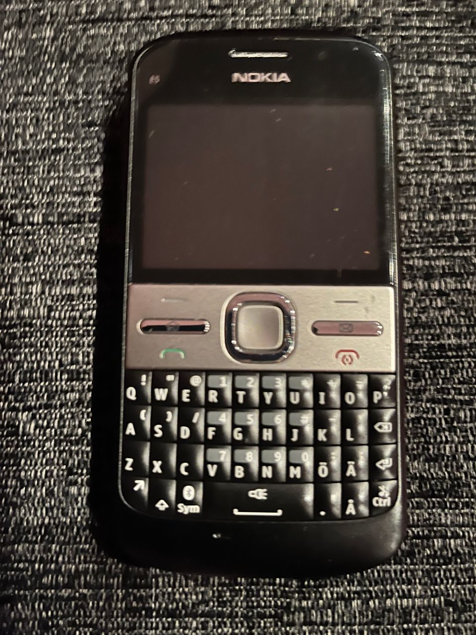 Nokia E5