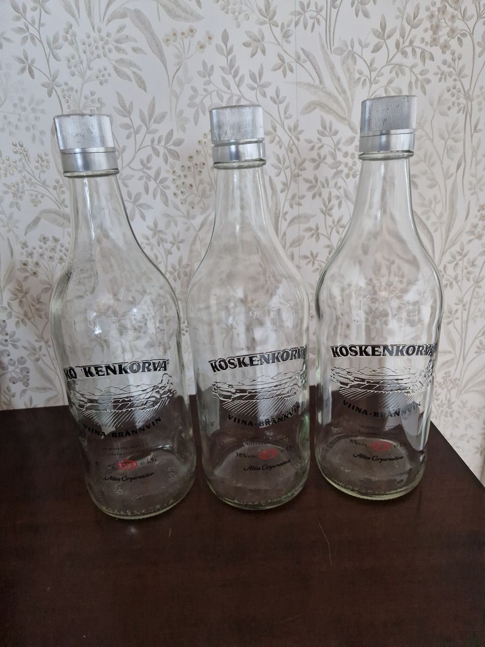 3kpl 1,5l koskenkorva pulloa