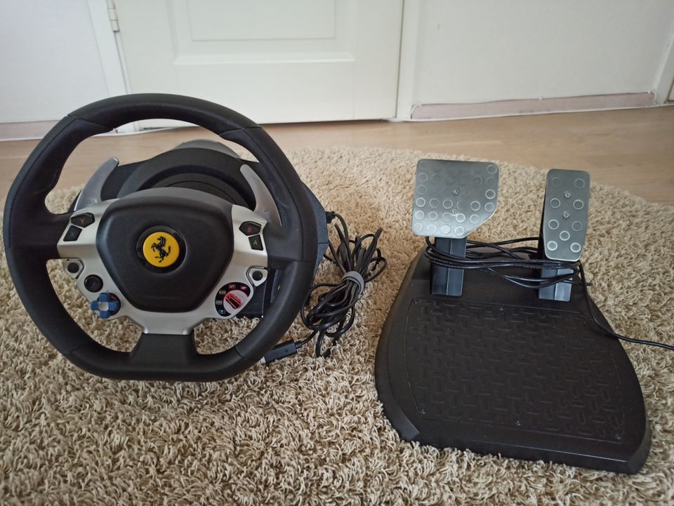 Thrustmaster -ratti/poljinsetti