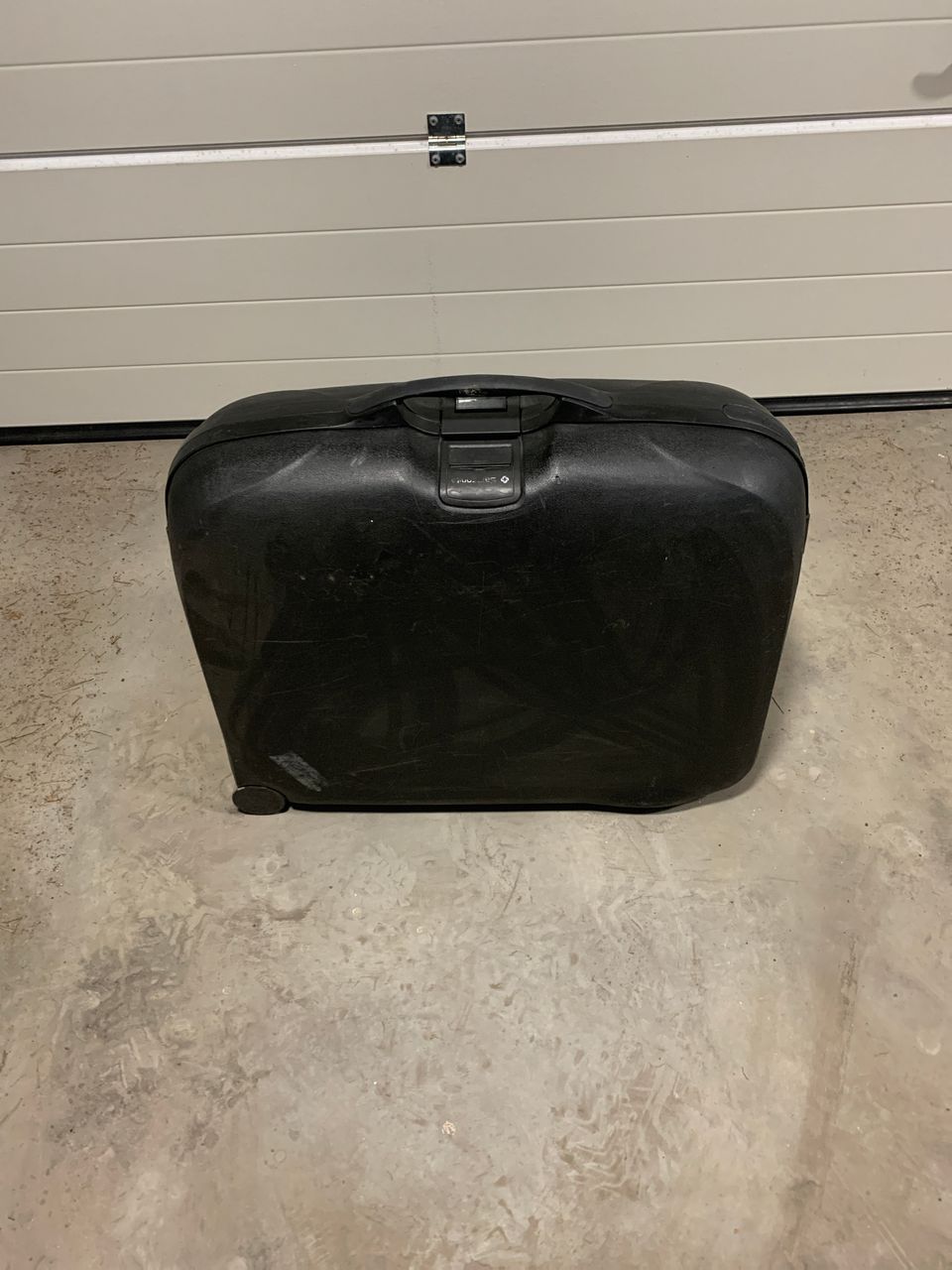 Samsonite matkalaukku