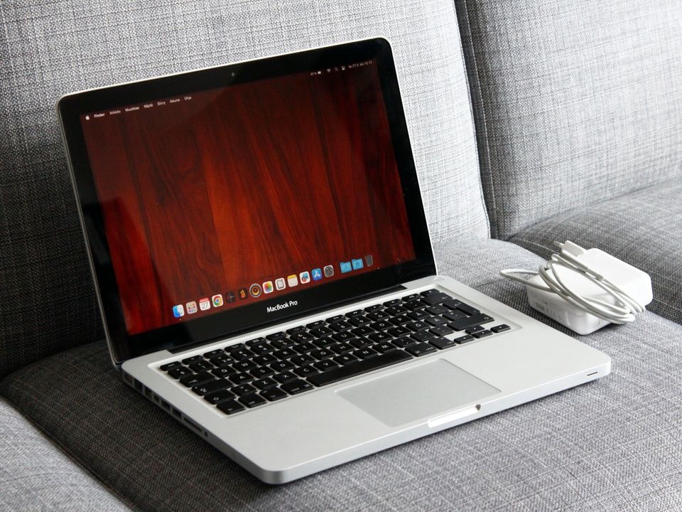 MacBook Pro 13" i5 128Gt SSD / 8Gt RAM (Late 2011) Ventura