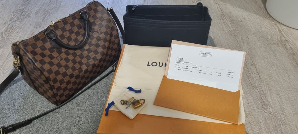 Louis vuitton speedy B30