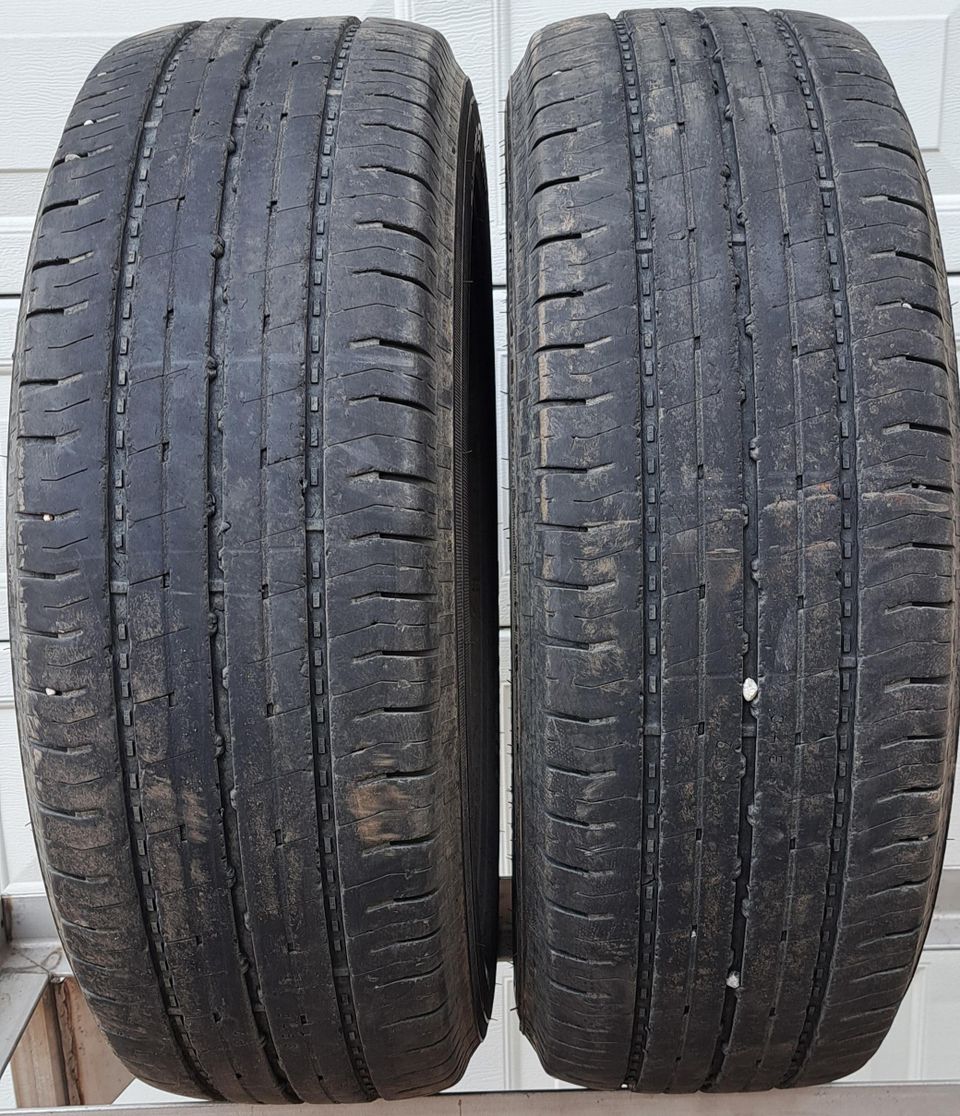 2kpl. Nokian kesärenkaita 215 70 R15C 109/107R