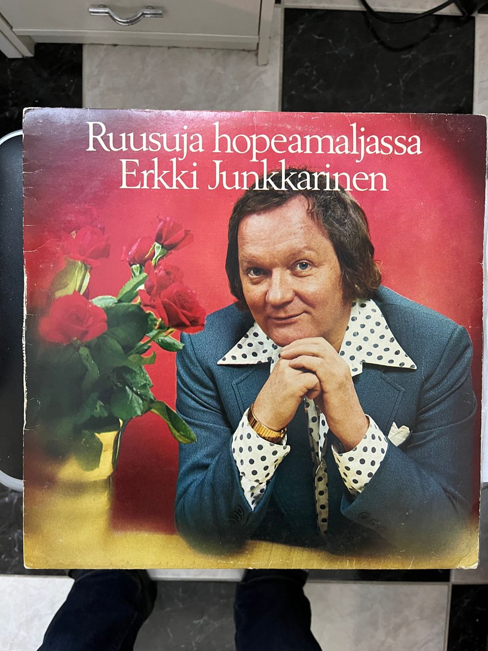 Erkki Junkarinen(Ruusuja Hopeamaljassa)