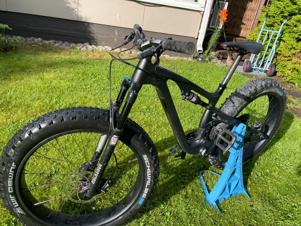 ICAN SN04 täysjousto fatbike