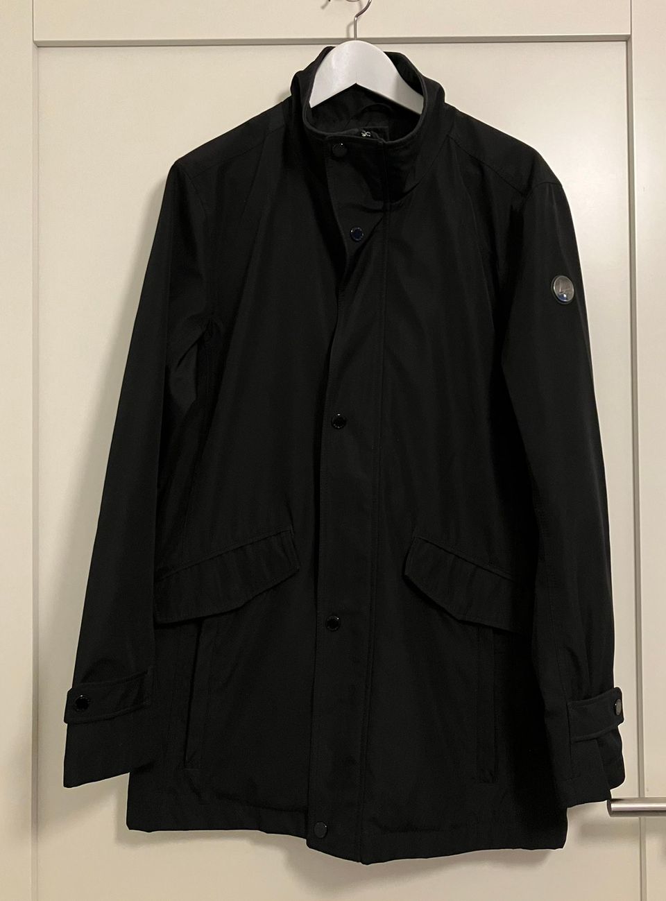 Luhta takki / välikausitakki, koko 48, musta