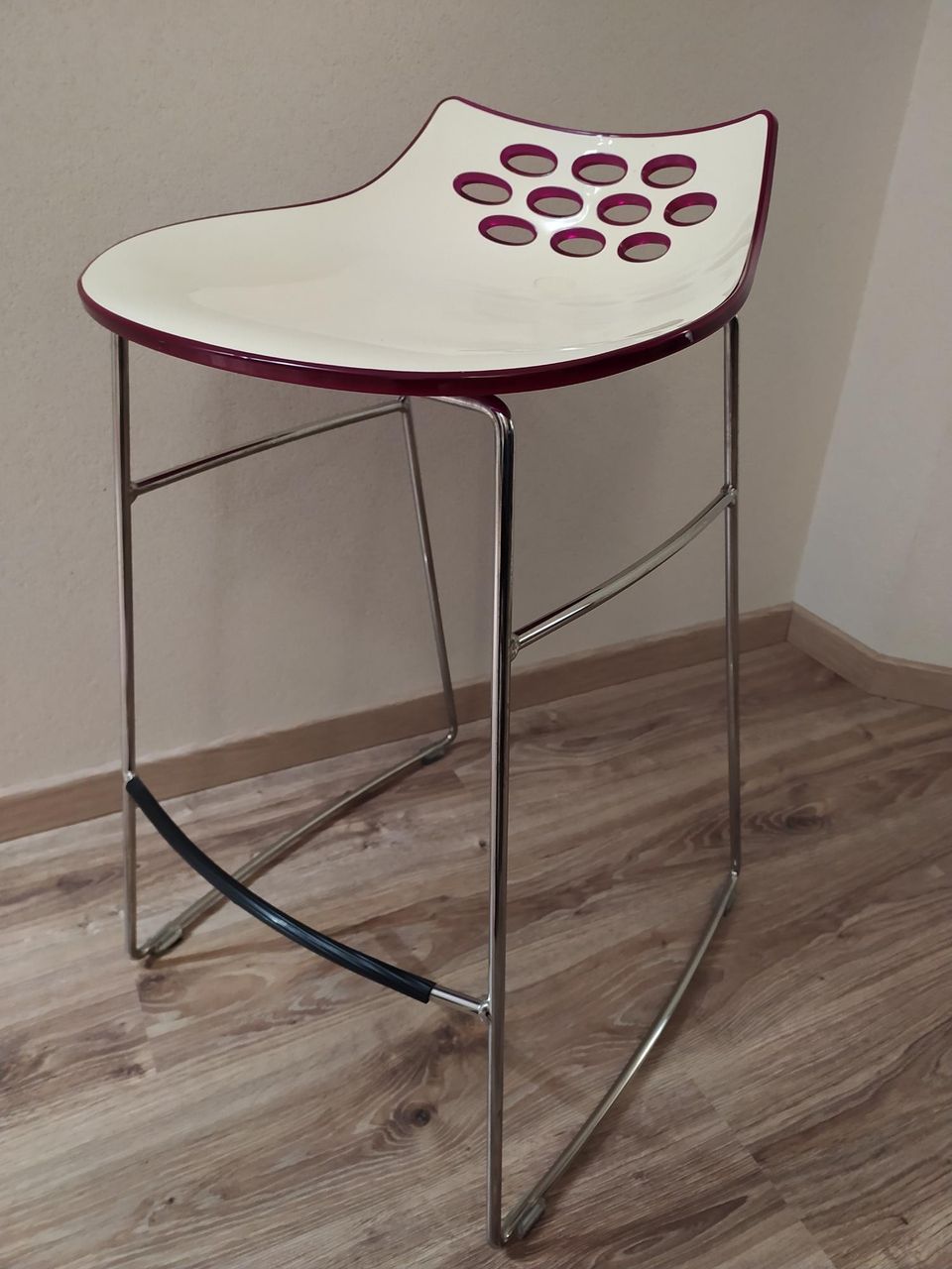 Calligaris baarituoli