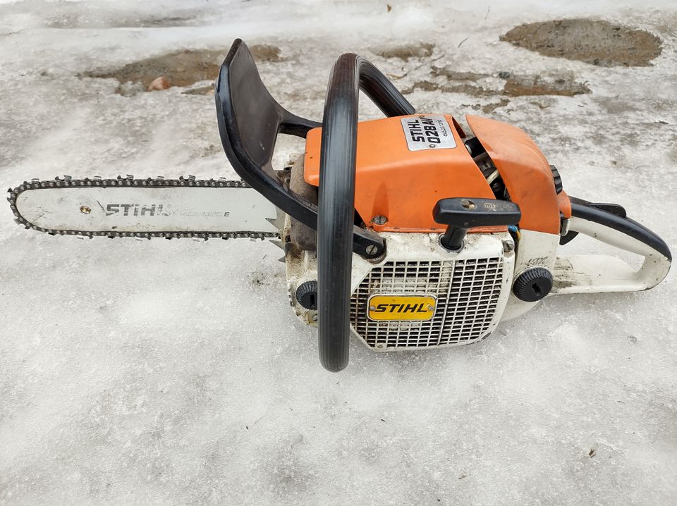 Moottorisaha Stihl 028ave