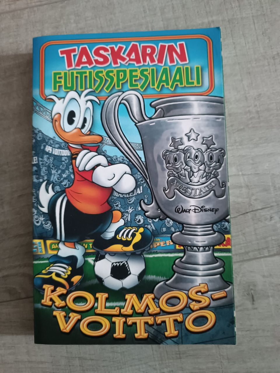 Aku Ankka taskari Kolmoisvoitto