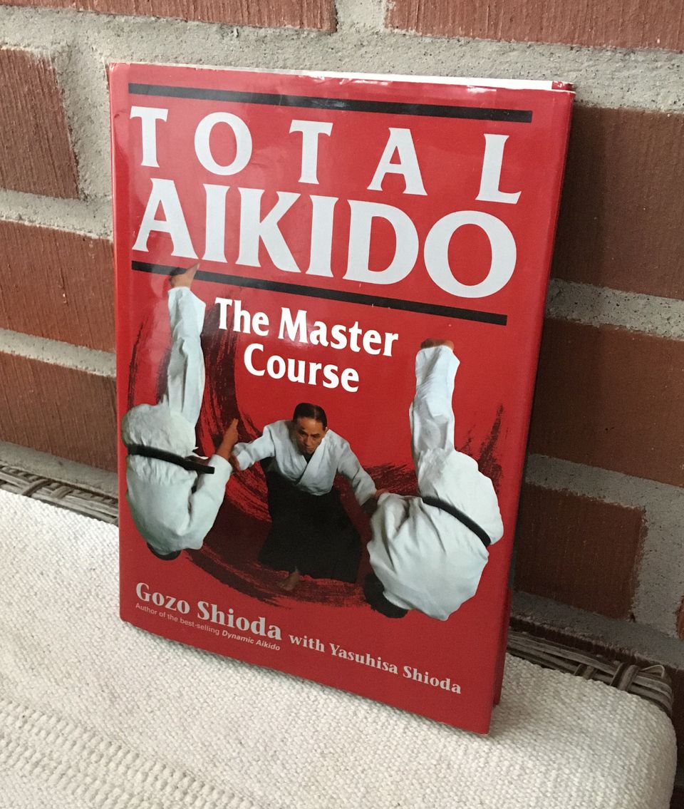 Kirja: Total Aikido, The Master Course | budo japani kamppailulaji opas urheilu