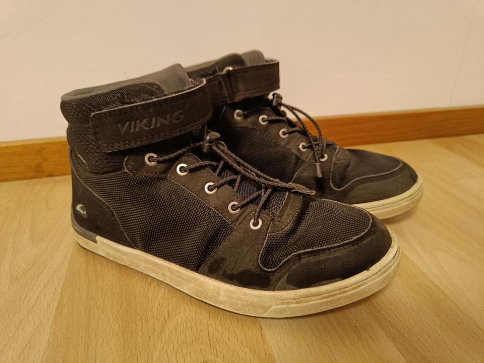 Viking goretex kengät koko 35