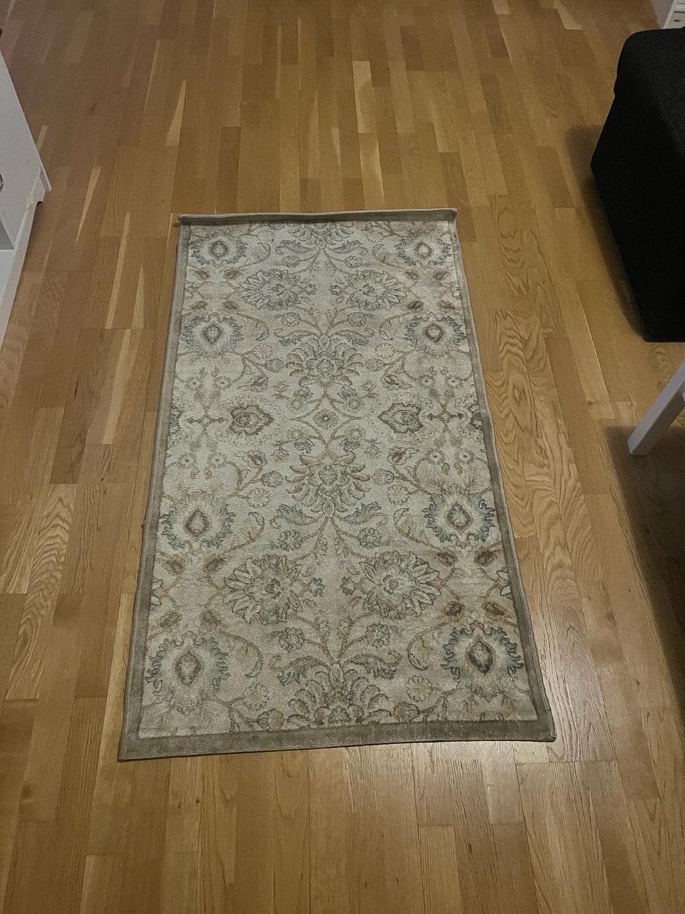 Wash clean, really good condition carpets on different size