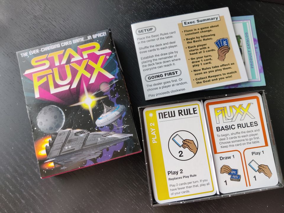 Star Fluxx korttipeli