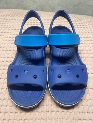 Crocs sandaalit J2