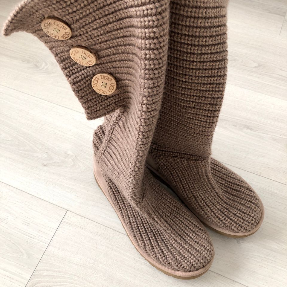 UGG kengät 39