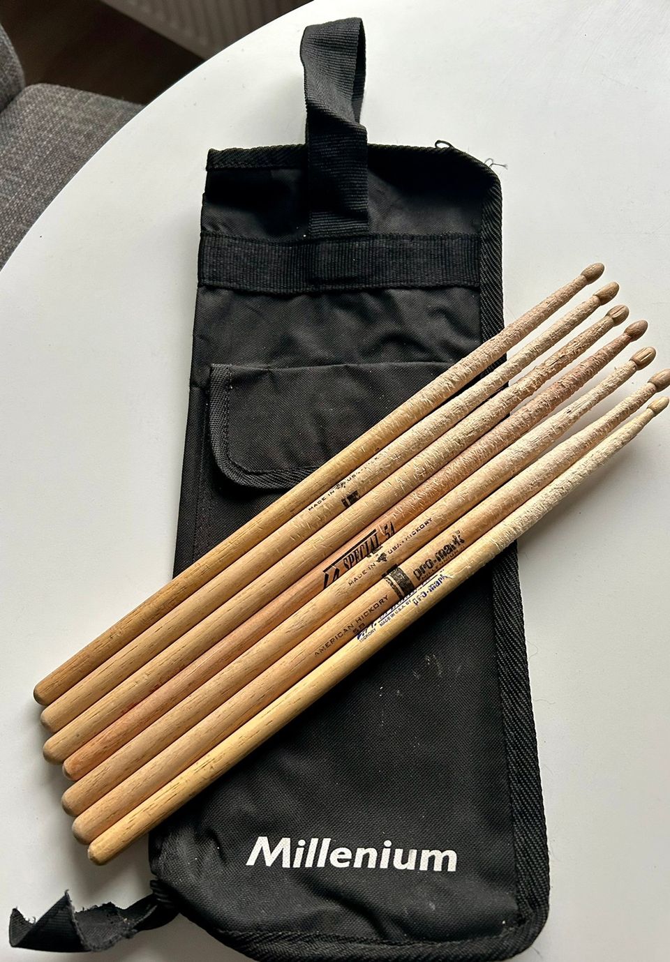 Drumsticks Promark Hickory Wood x 7 pieces with Millenium bag