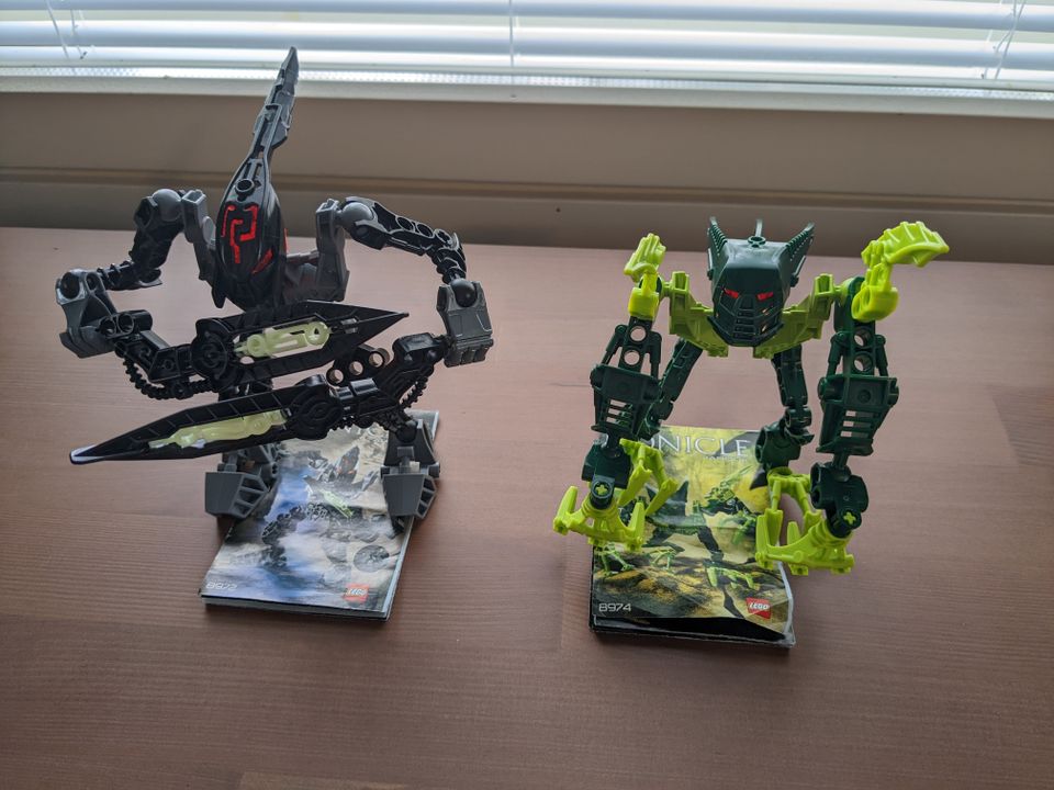 Lego Bionicle Agori Atakus 8972 & Tarduk 8974