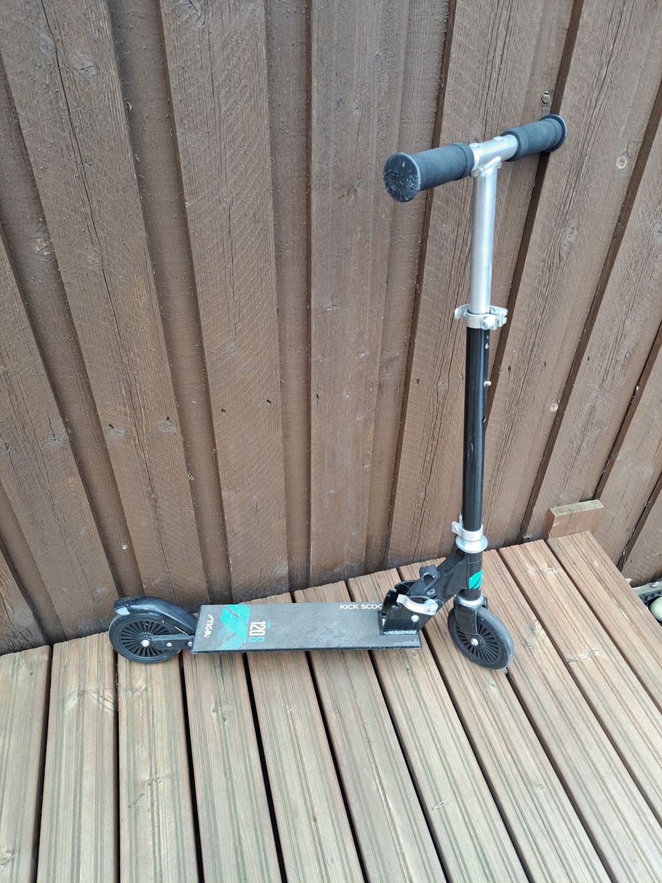 Stiga kick scooter