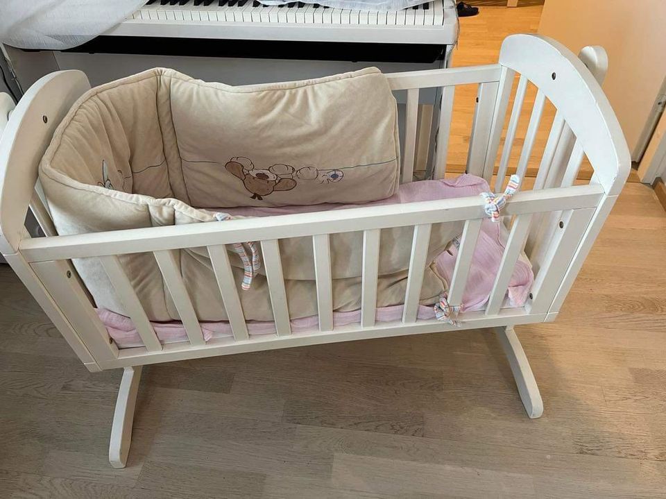 Vauvan kehto / baby cradle