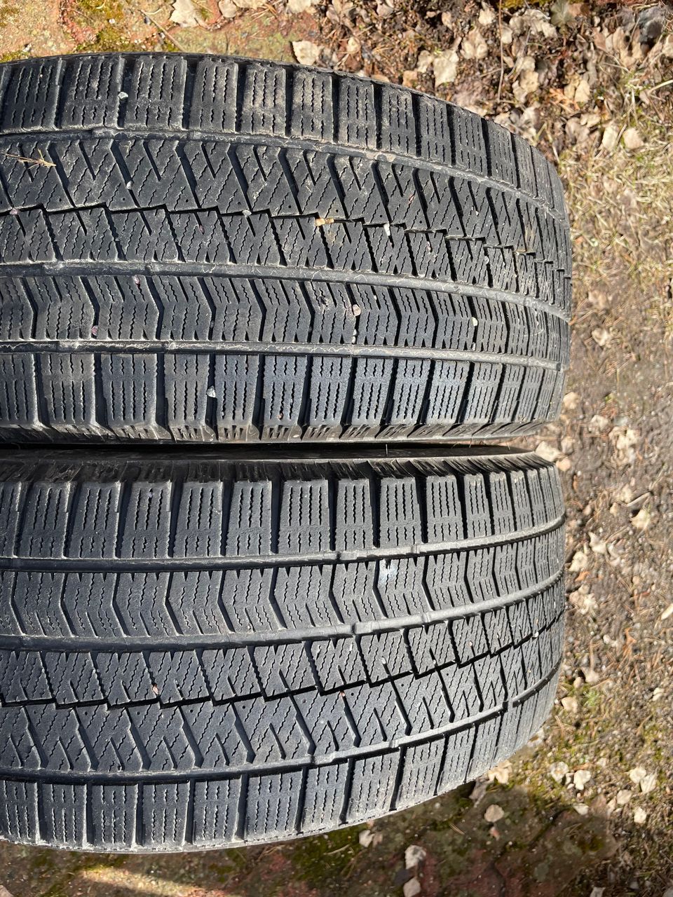 Kitkarenkaat 2kpl Bridgestone Blizzak ICE 205/55 R16 94T