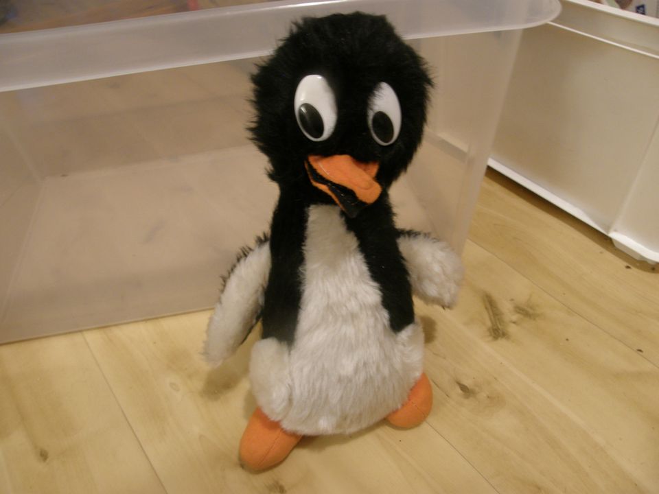 Hauska pingviini- pehmolelu