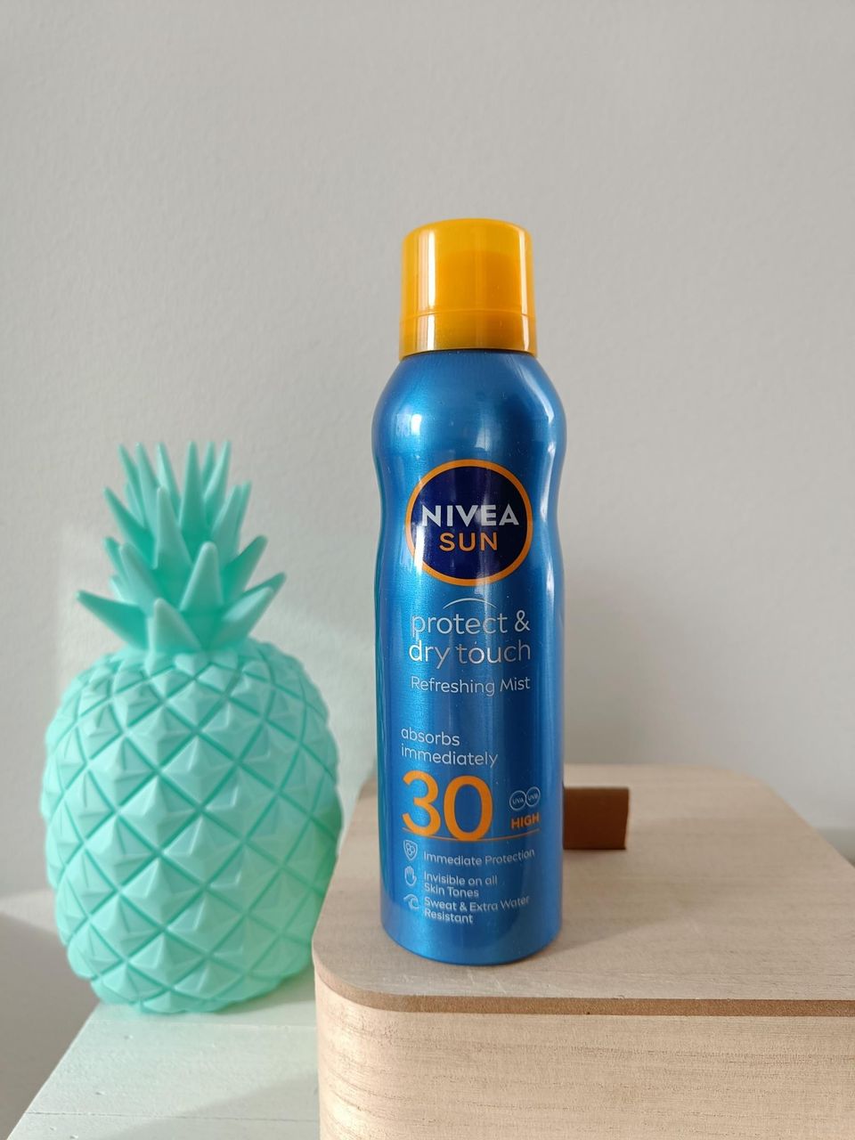 Uusi: Nivea aurinkosuoja (SPF30)