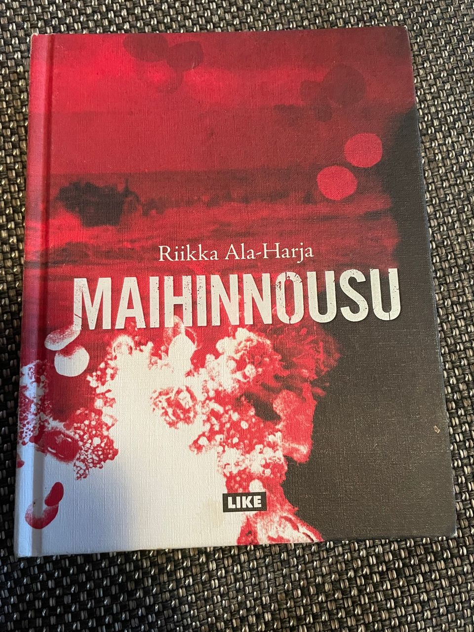 Maihinnousu - Riikka Ala-Harja