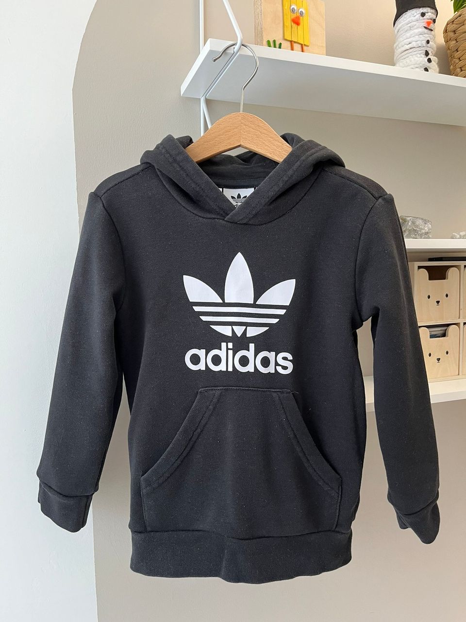 Adidas huppari