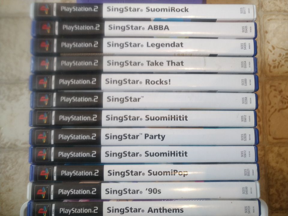 Playstation 2 Singstar-pelit ja Buzz-pelit