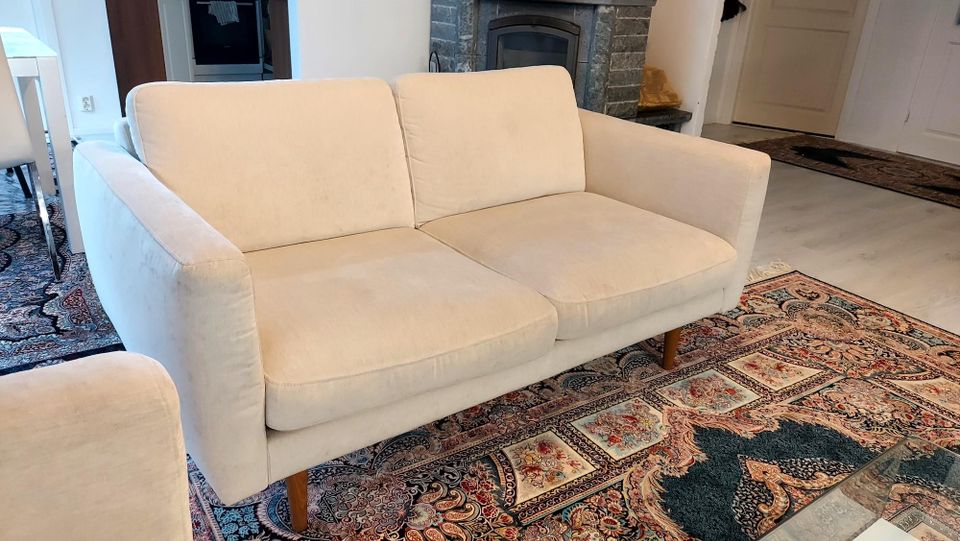 Zara 3 istuttava sohva