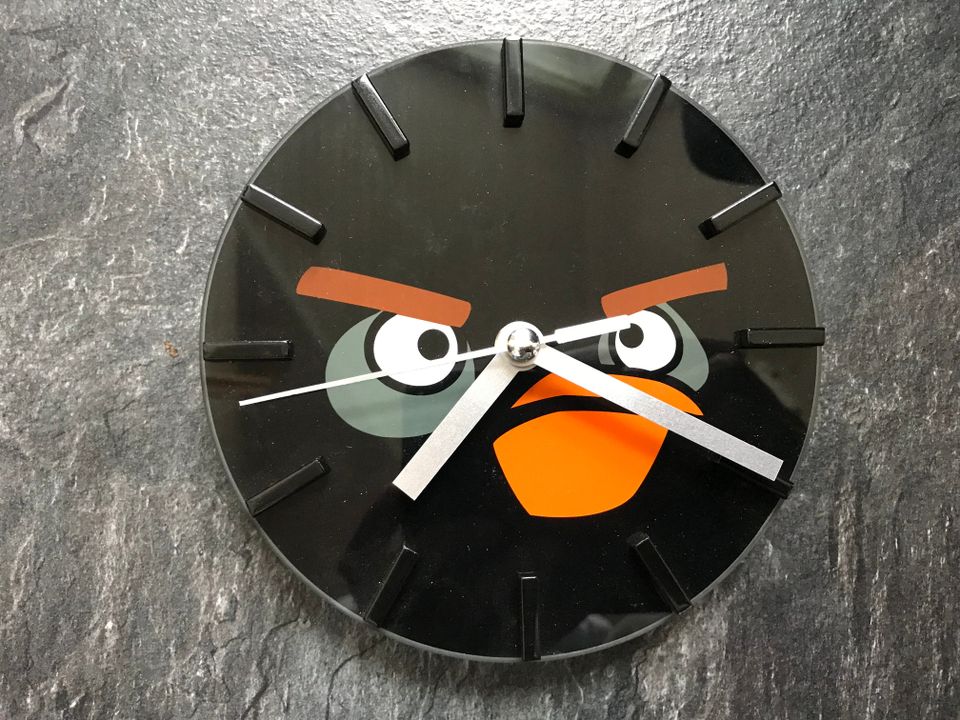 Angry Birds seinäkello