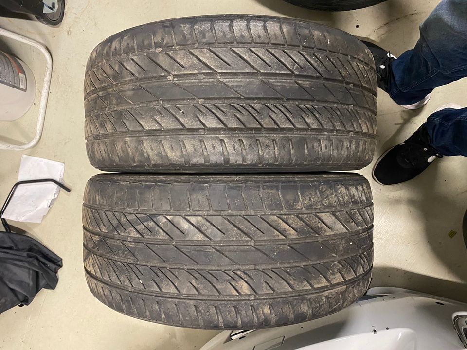 225/40R18 2kpl