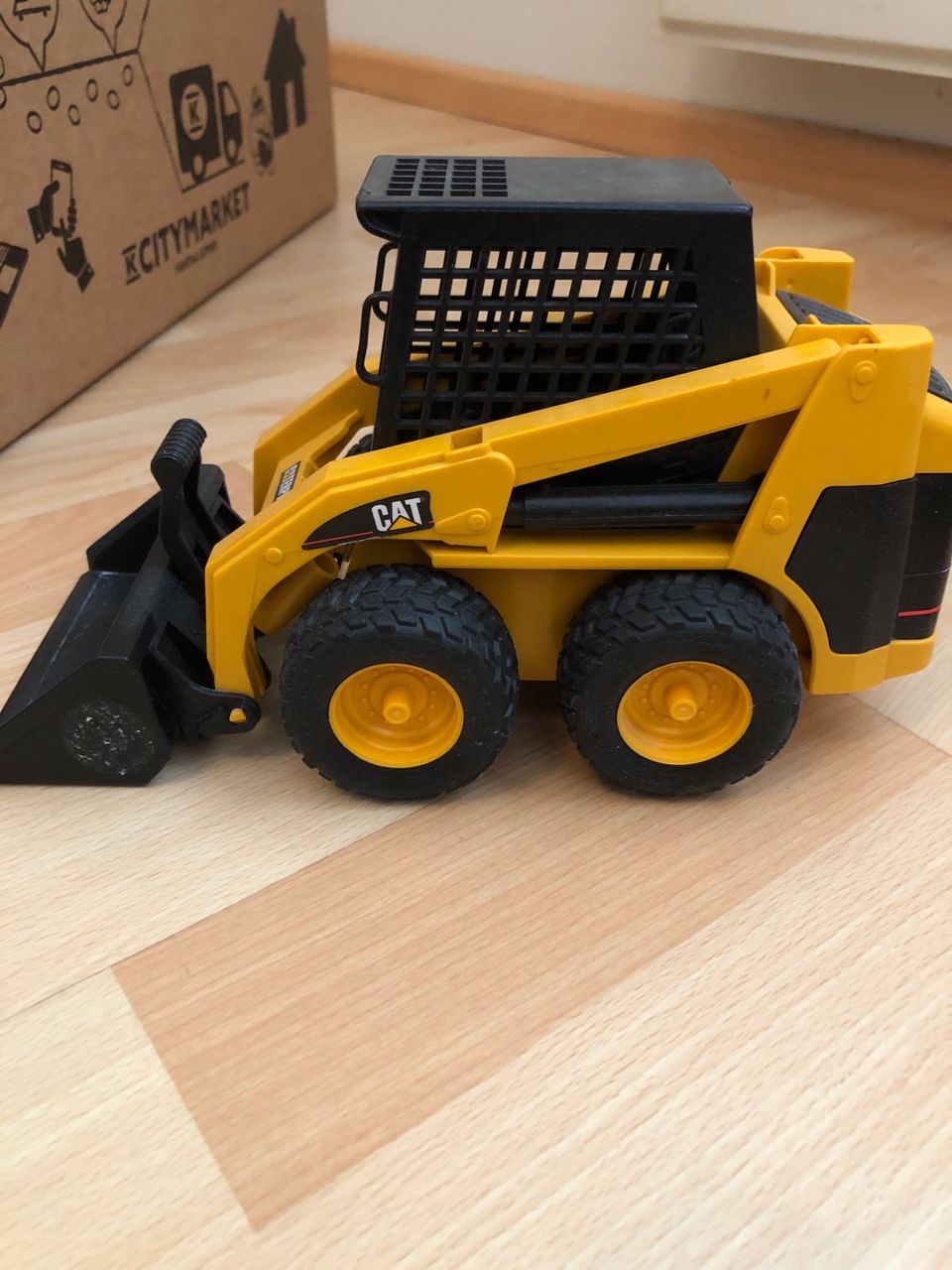 CAT- traktori