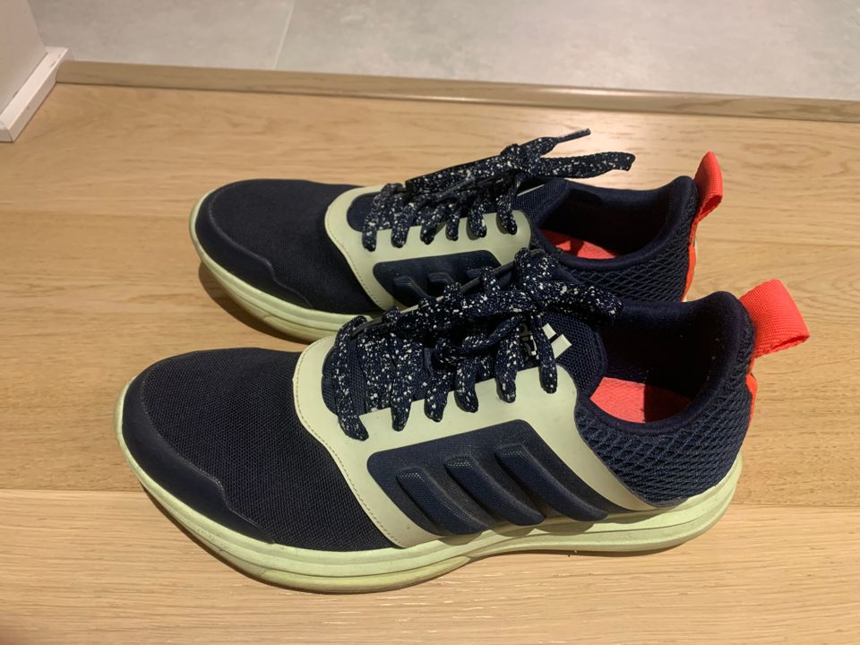 Adidas Stellasport lenkkarit 40 (39)