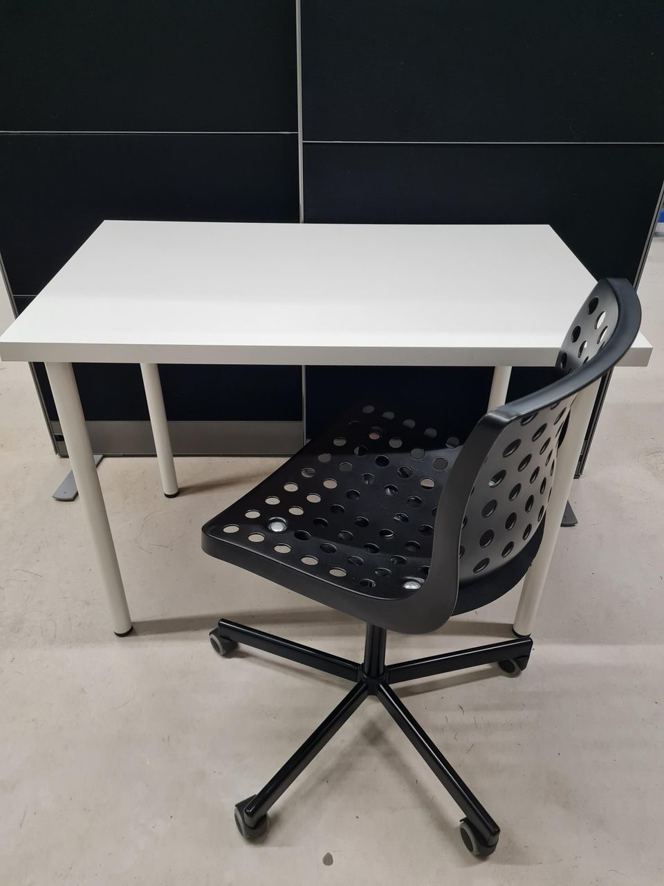 Ikea koulupöytä/työpöytä + tuoli